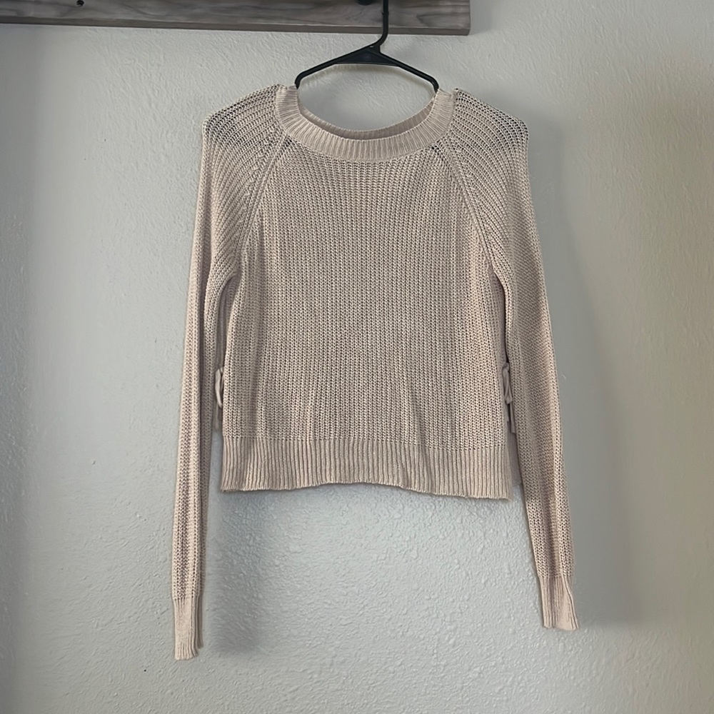 NWOT xs Lulus top with tie sides